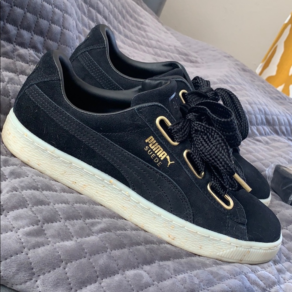 BRAND NEW— never worn Puma suede